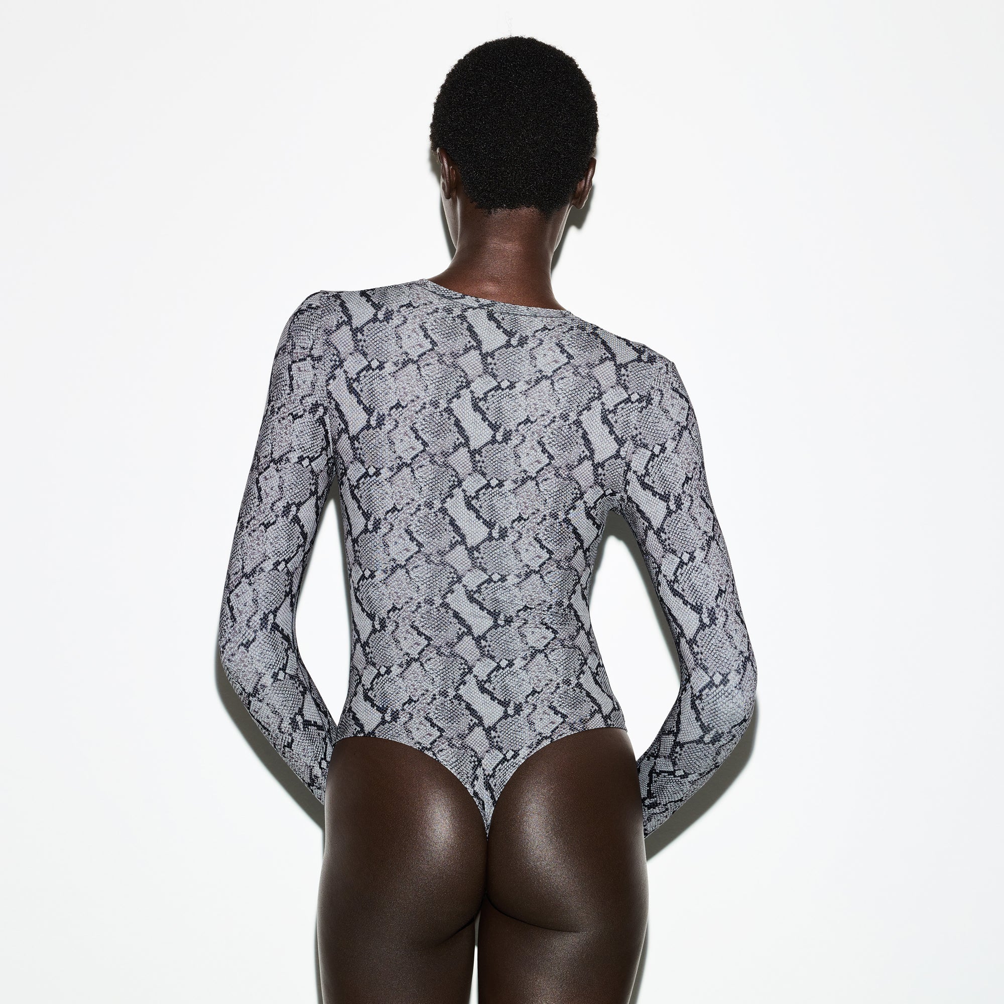 FITS EVERYBODY LONG SLEEVE CREW NECK BODYSUIT | SHADOW SNAKE PRINT