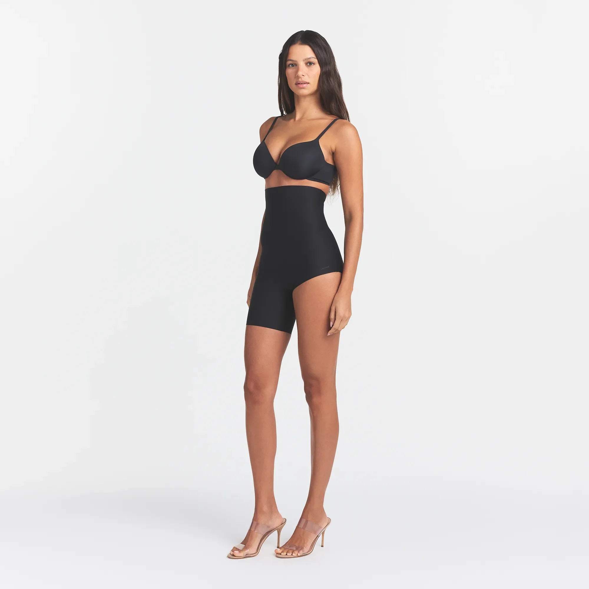 SKIMS BODY LEFT LEG SOLUTION SHORT | ONYX