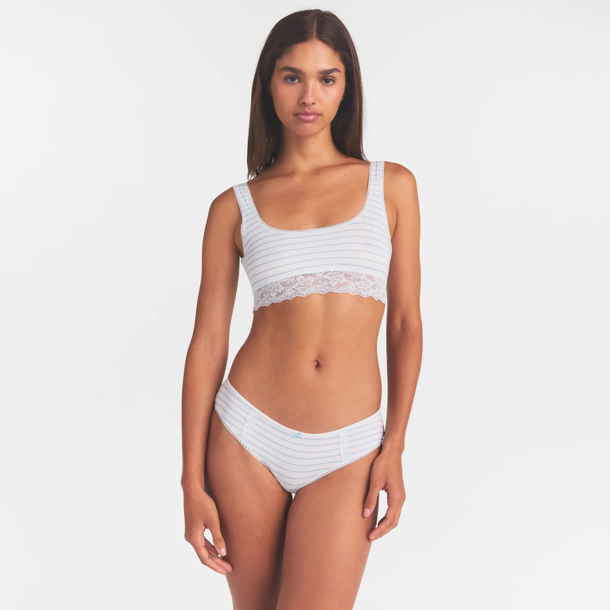 LIGHTWEIGHT COTTON LACE SCOOP BRALETTE | AIRSPACE LAGUNA STRIPE