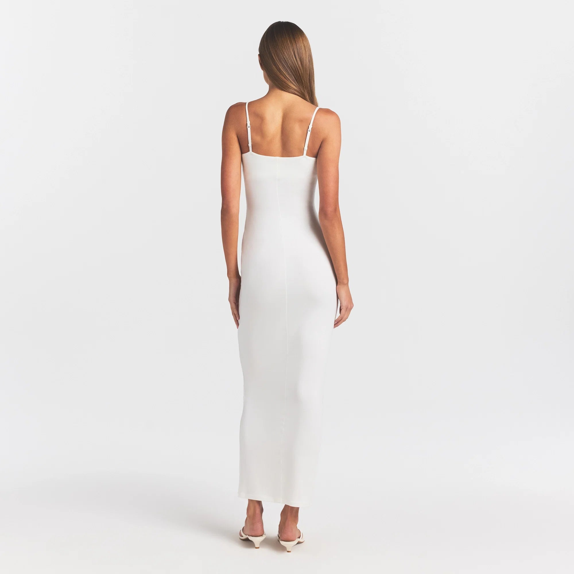 SMOOTH LAYERS SCOOP NECK LONG DRESS | EGRET