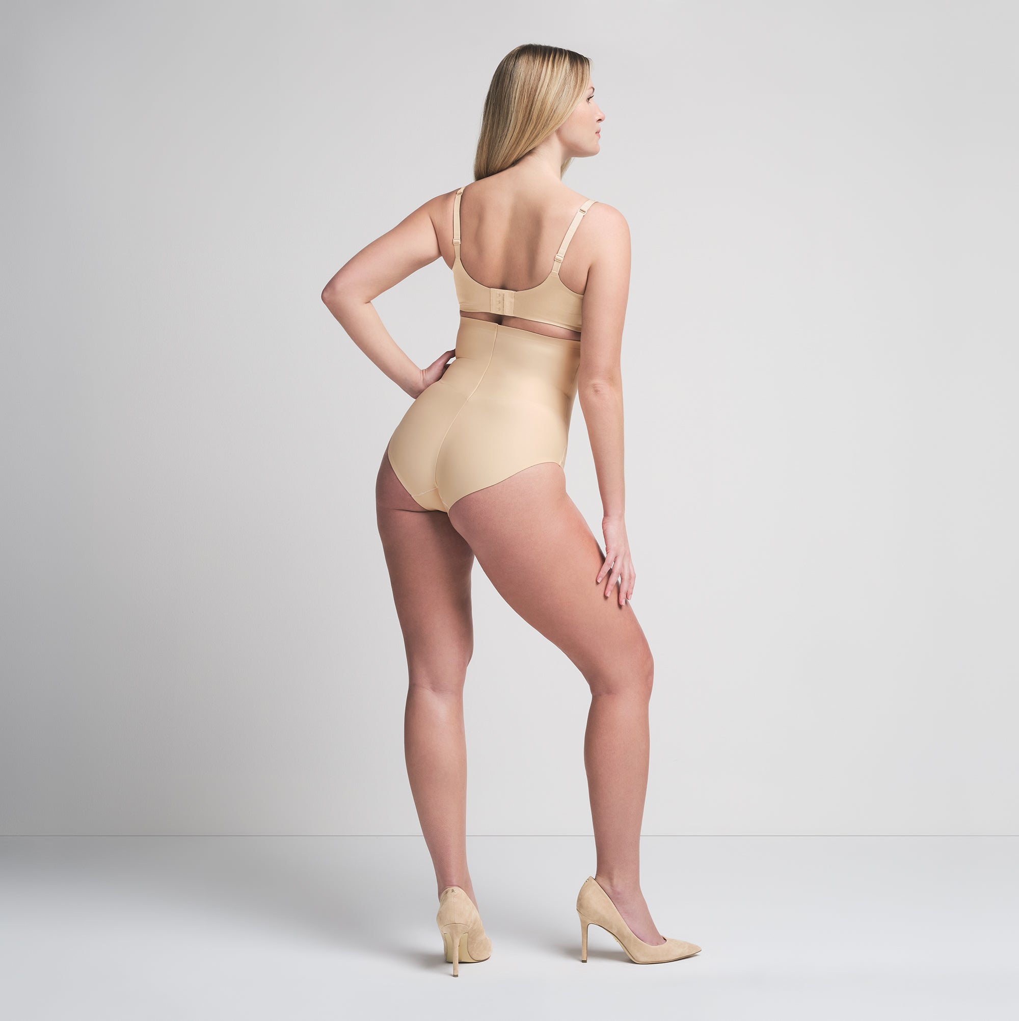 SKIMS BODY CORE SCULPT HIGH-WAISTED BRIEF | SAND