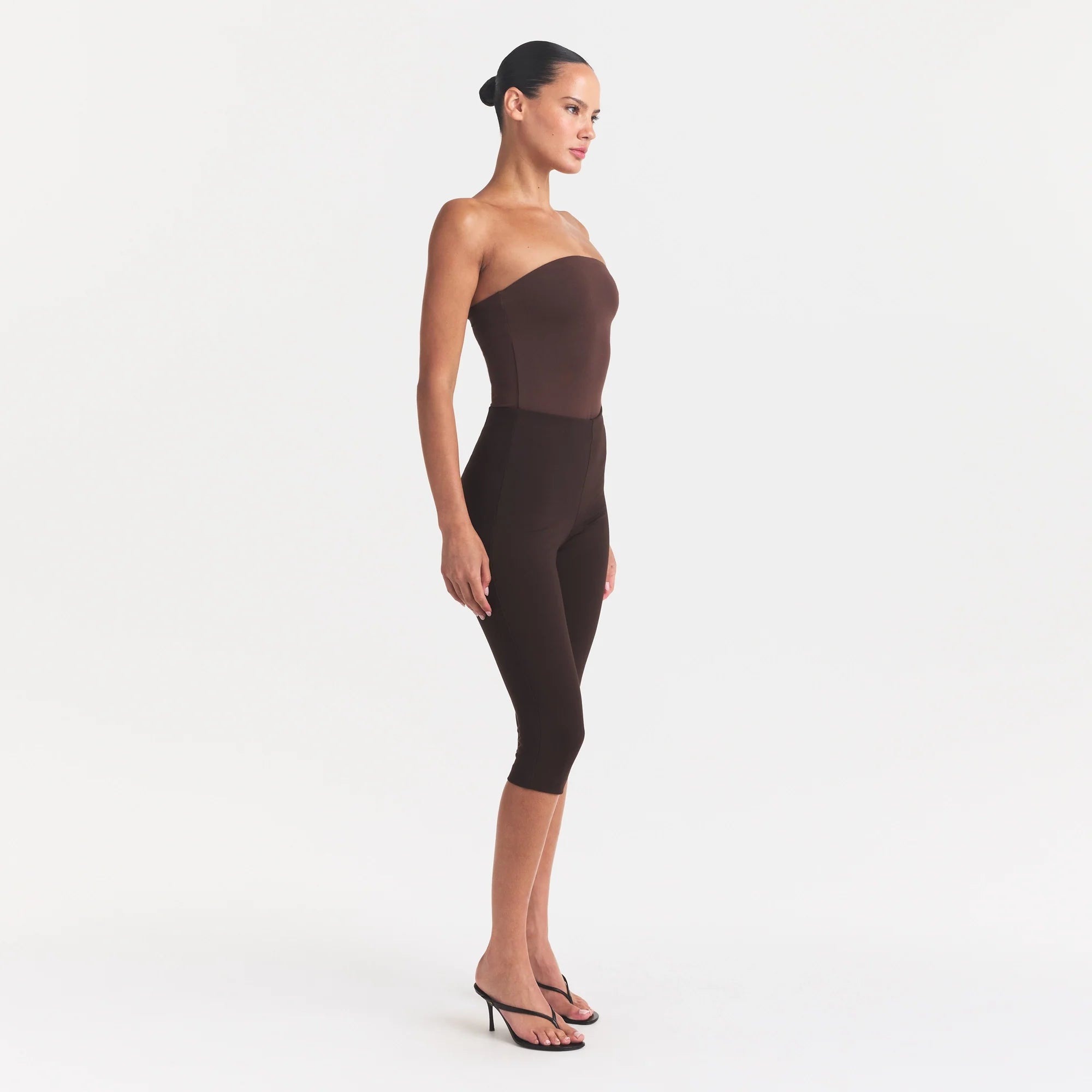 SMOOTH LAYERS STRAPLESS BODYSUIT | COCOA
