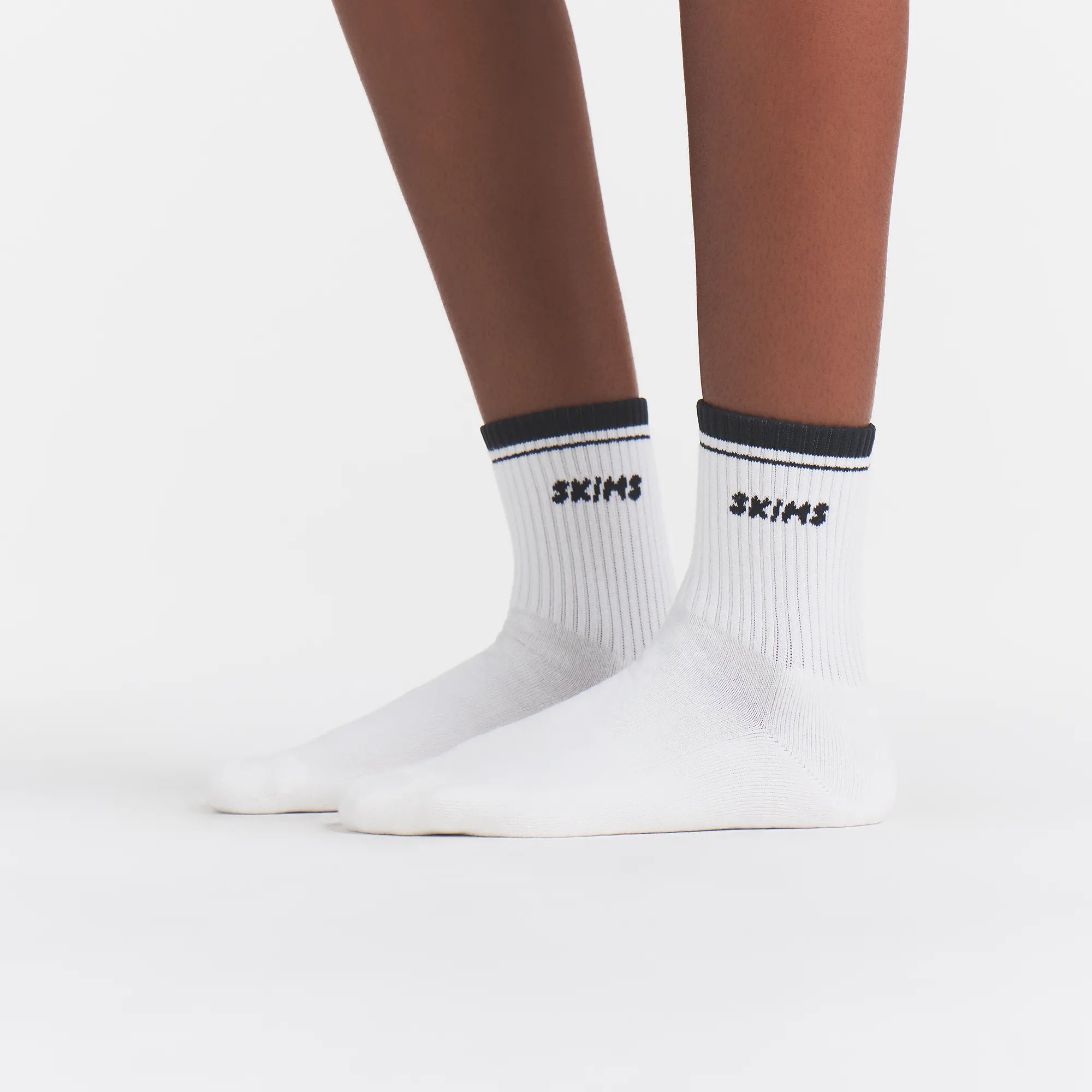 SKIMS SOCKS RIBBED QUARTER CREW LOGO SOCK 3-PACK | STONE MULTI