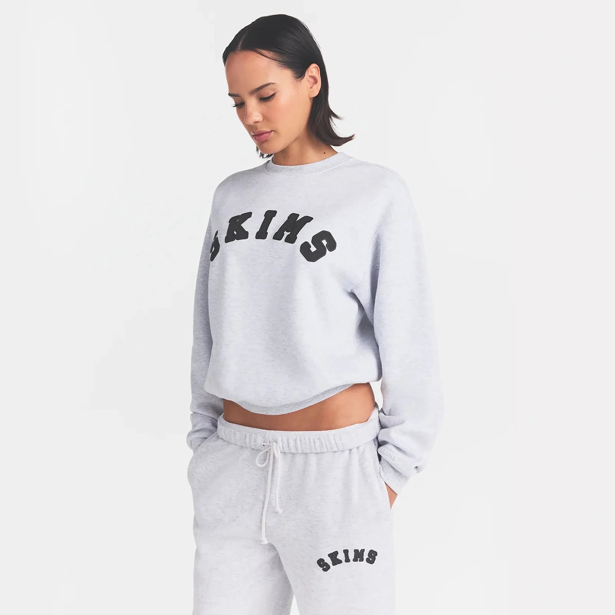 COTTON FLEECE LOGO CLASSIC CREWNECK | LIGHT HEATHER GREY WITH ONYX LOGO