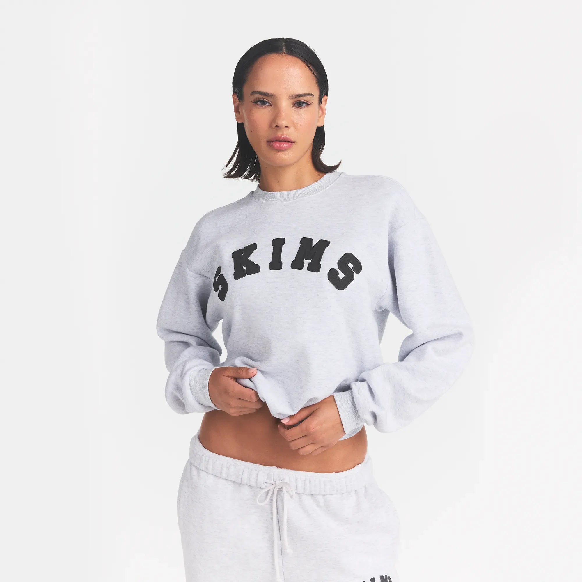 COTTON FLEECE LOGO CLASSIC CREWNECK | LIGHT HEATHER GREY WITH ONYX LOGO