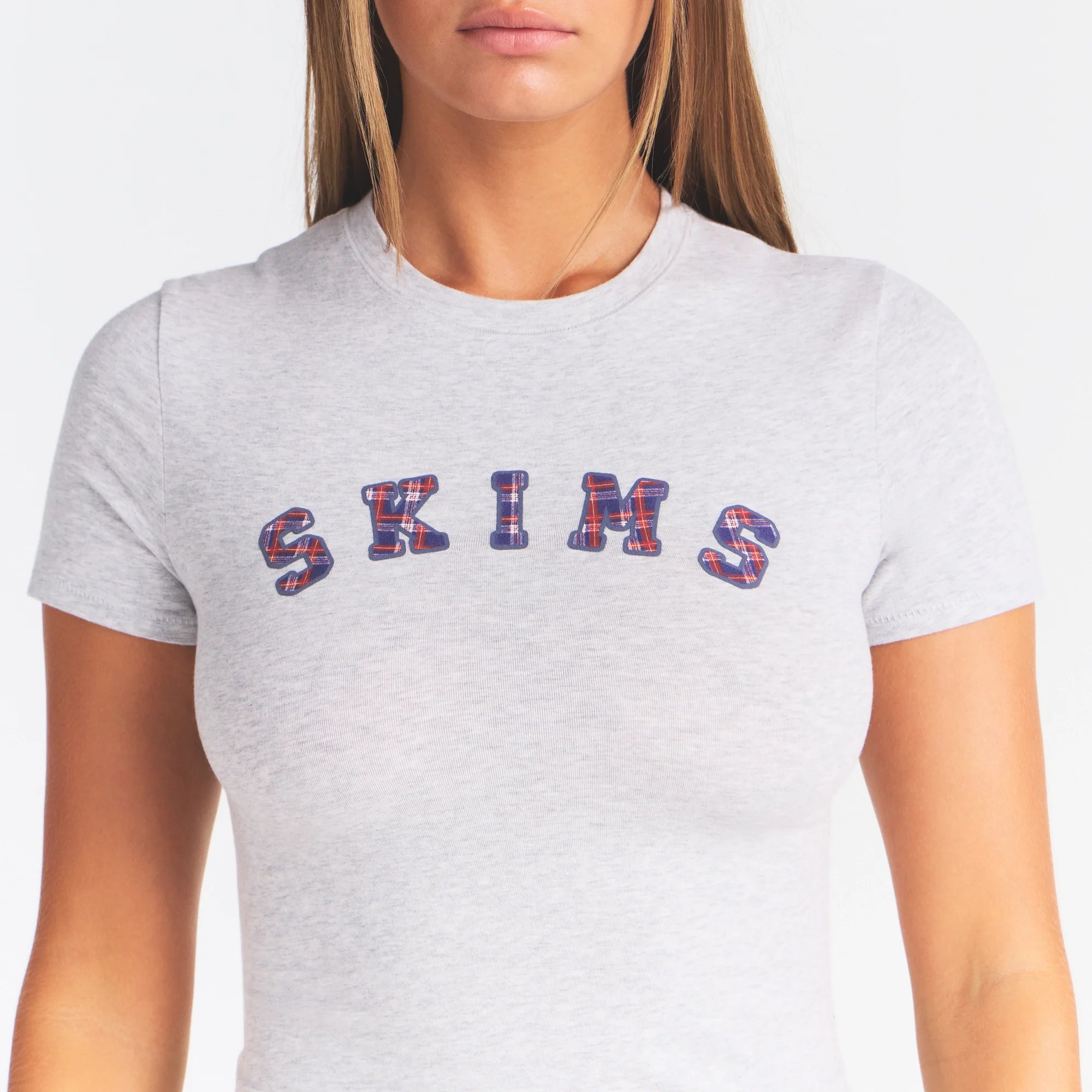 COTTON JERSEY LOGO T-SHIRT | LIGHT HEATHER GREY ARCHED SKIMS PLAID