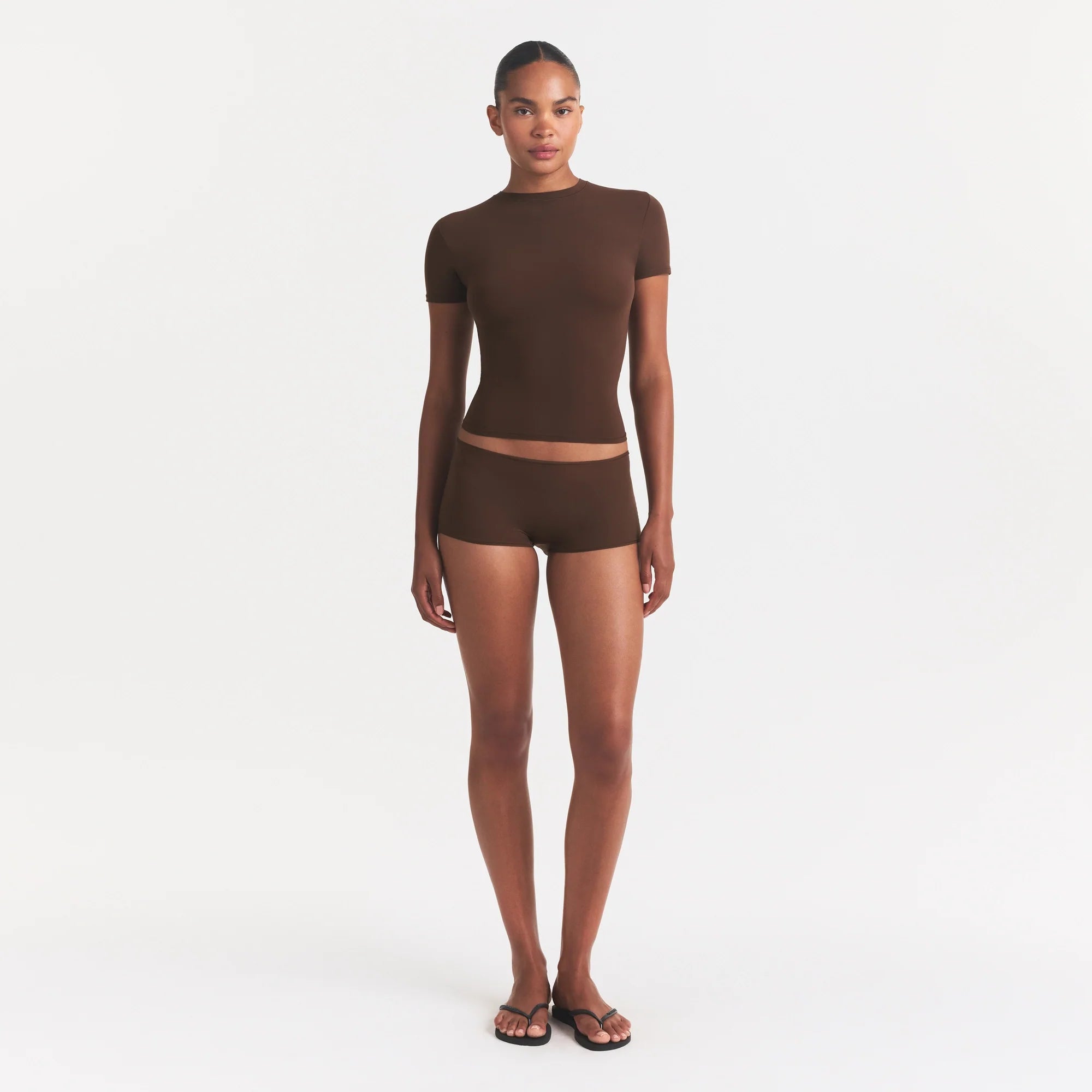 FITS EVERYBODY T-SHIRT | COCOA