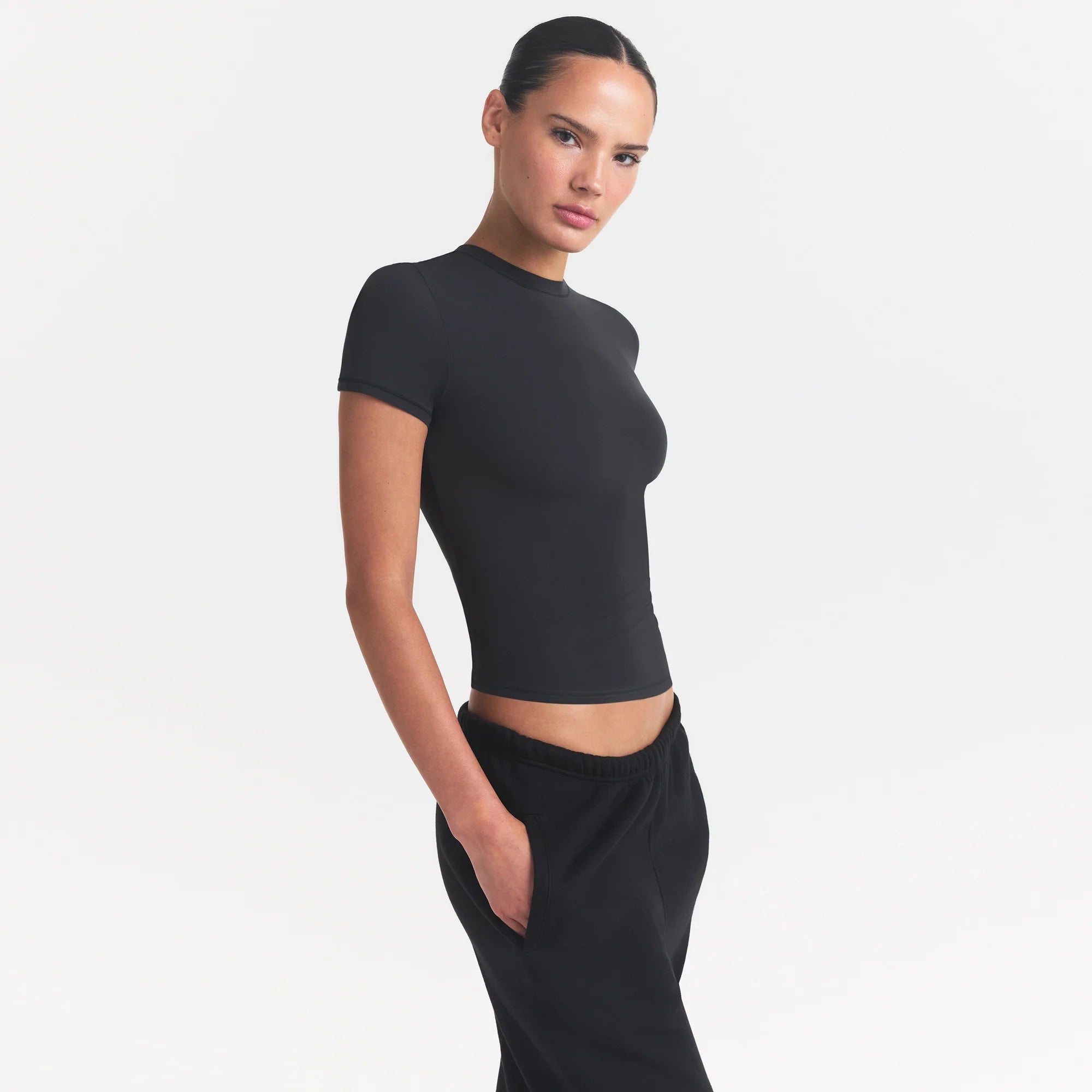 FITS EVERYBODY T-SHIRT | ONYX